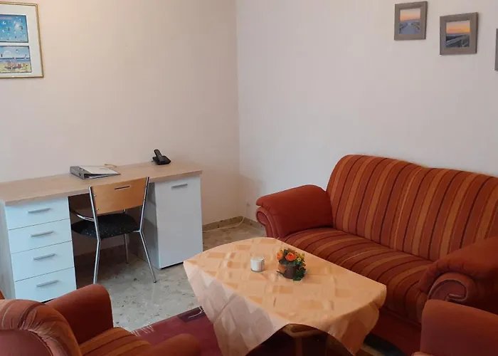 Guenstige In Ostfriesland Auch Fuer Kleine Familie Utarp